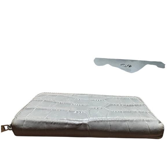 Michael Kors Jet Set Travel crocodile-embossed leather wallet - Picture 2 of 5